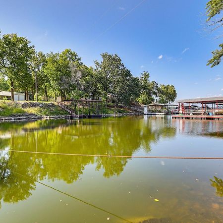 Grove Lakefront Cabin With Water And Dock Access! Esterno foto
